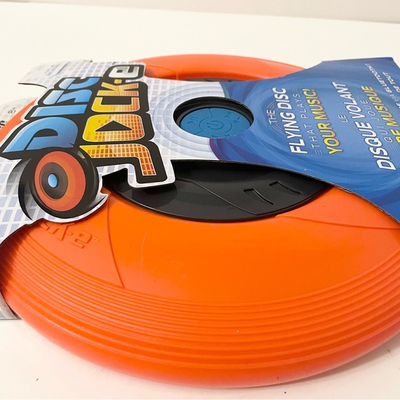 Disc Jock-E Frisbee Flying Disc Speaker That Plays Your Music Bluetooth - Picture 10 of 14